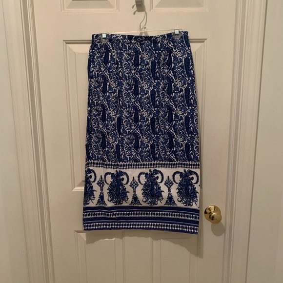 bill blass Dresses & Skirts - Sz 6 skirt, slit on side